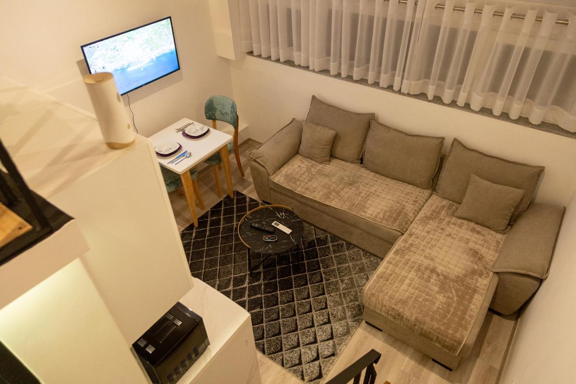 Cozy Loft-Blloku Downtown Hotel Tirana Kültér fotó