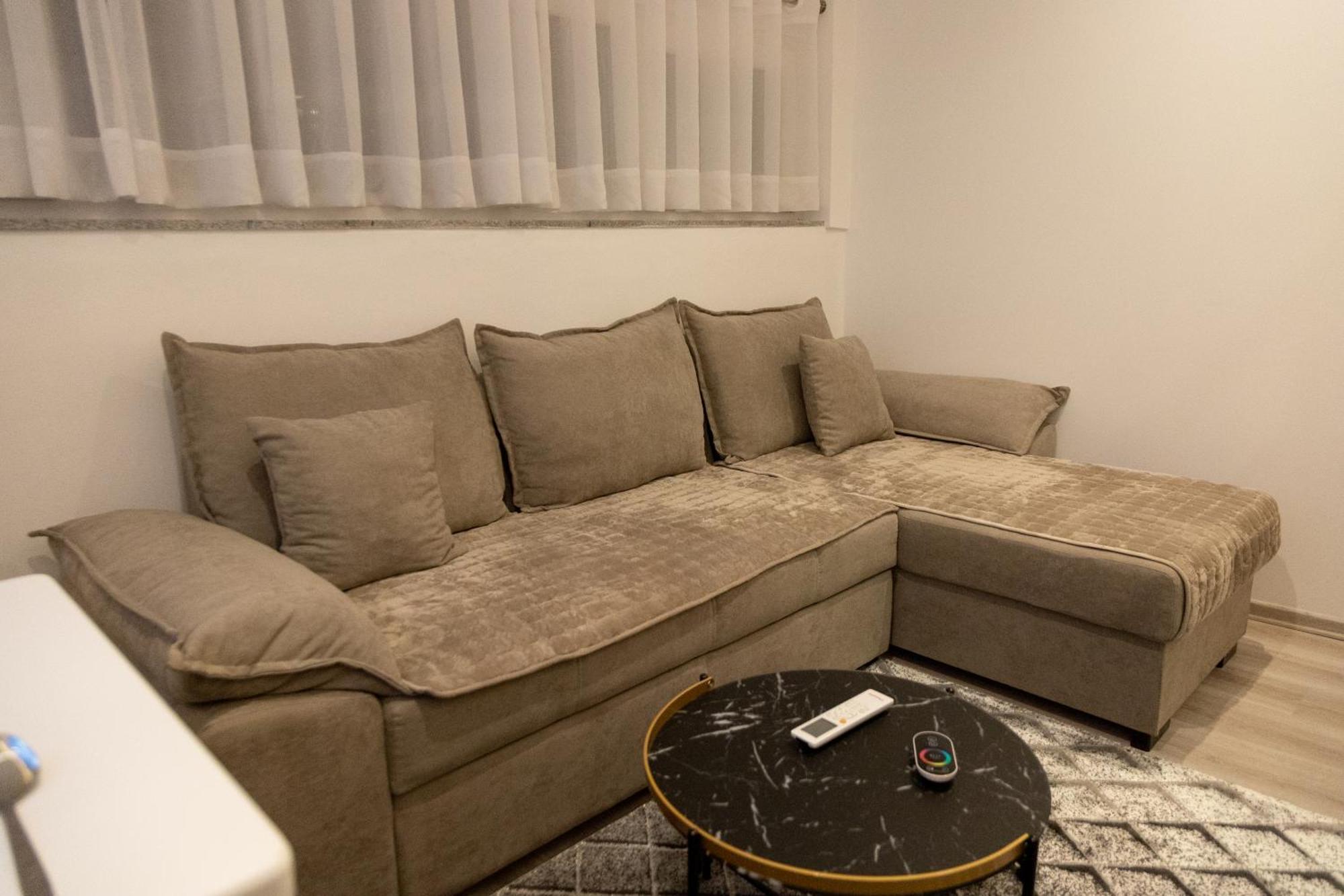 Cozy Loft-Blloku Downtown Hotel Tirana Kültér fotó