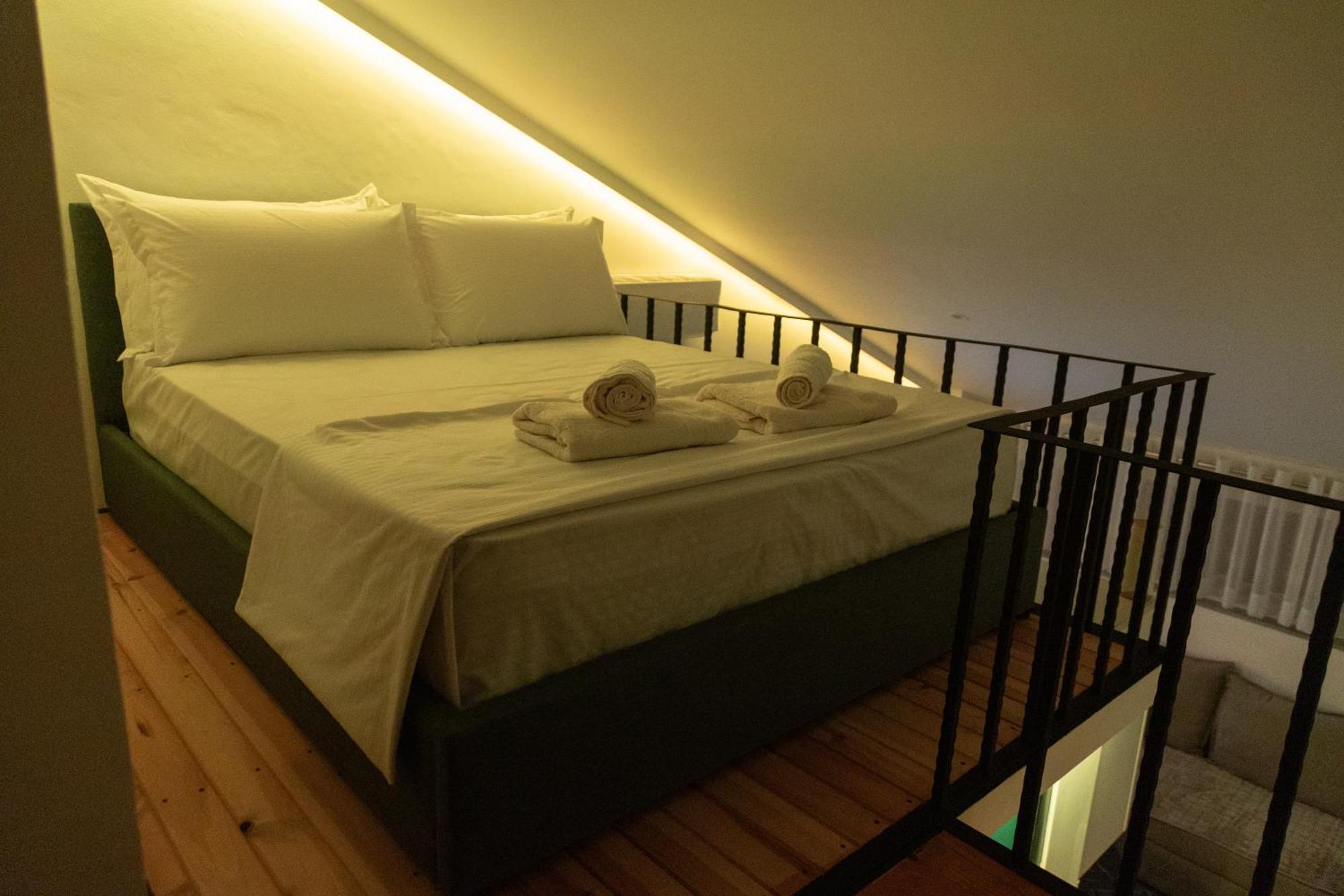 Cozy Loft-Blloku Downtown Hotel Tirana Kültér fotó